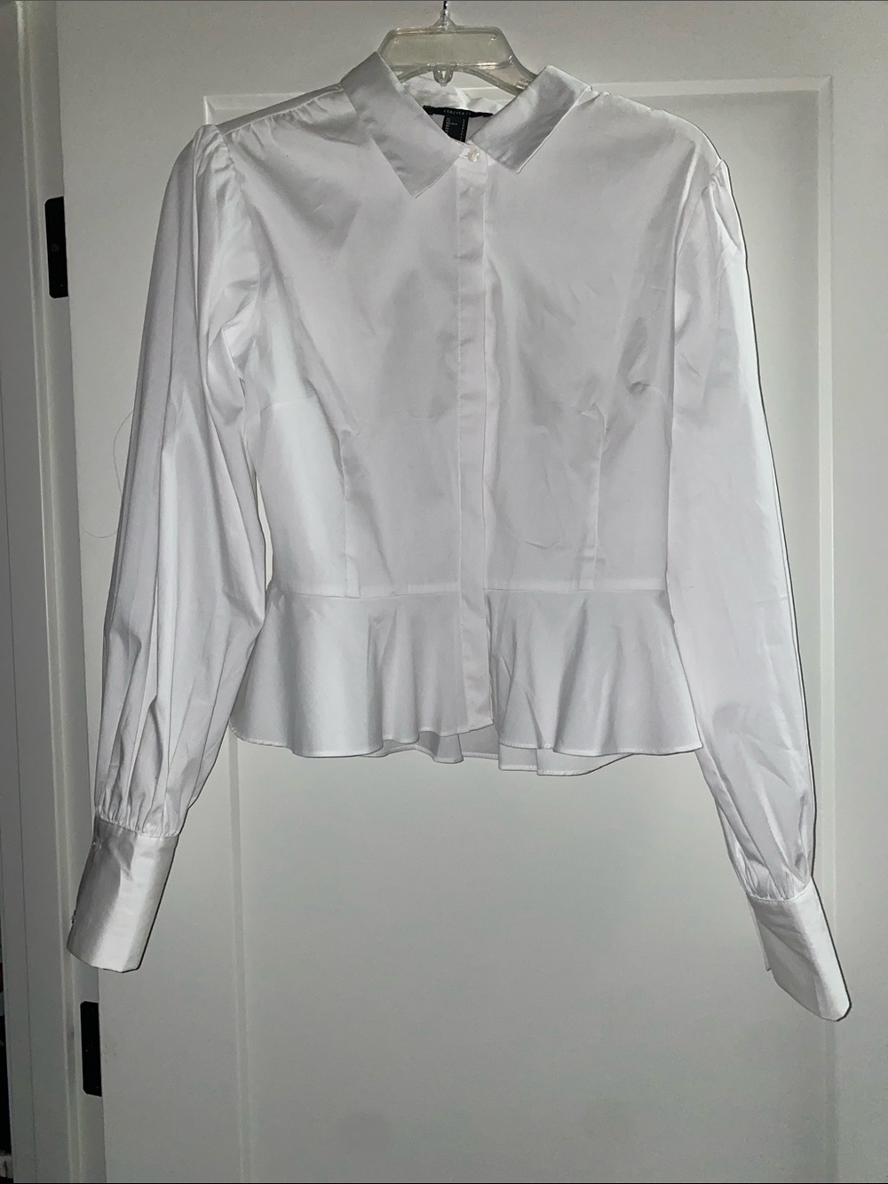 Never worn Forever 21 White Peplum Button-Front Women's Top